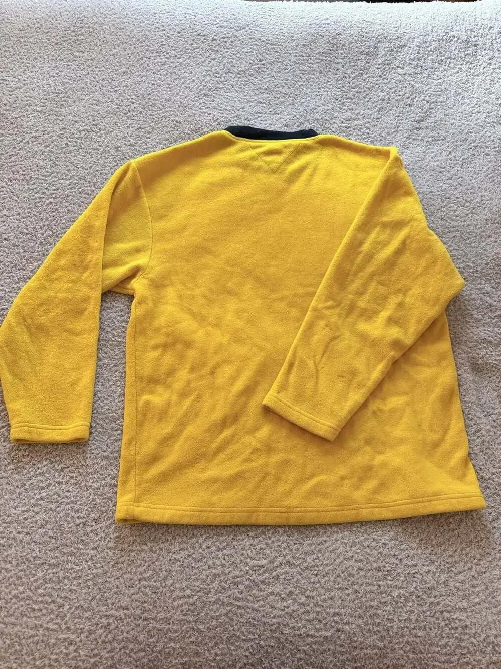 Vintage Yellow Tommy Hilfiger Tommy Jeans Sweater Men's Size Large
